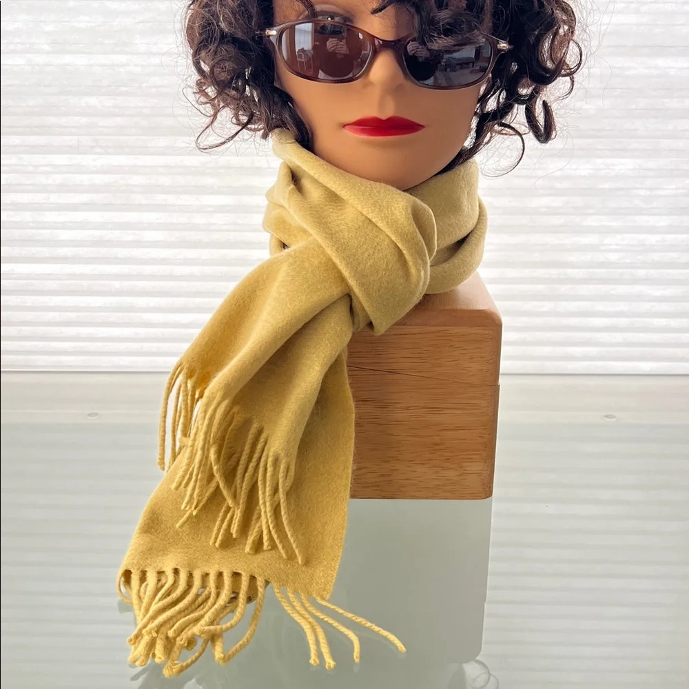 🐑Soft Cashmere Wool Blend Dry Yellow Fringe Vintage Begg of Ayr Scotland Scarf